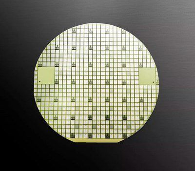 IGBT在前，SiC在後(hòu)，新能源汽車(chē)如何選擇？